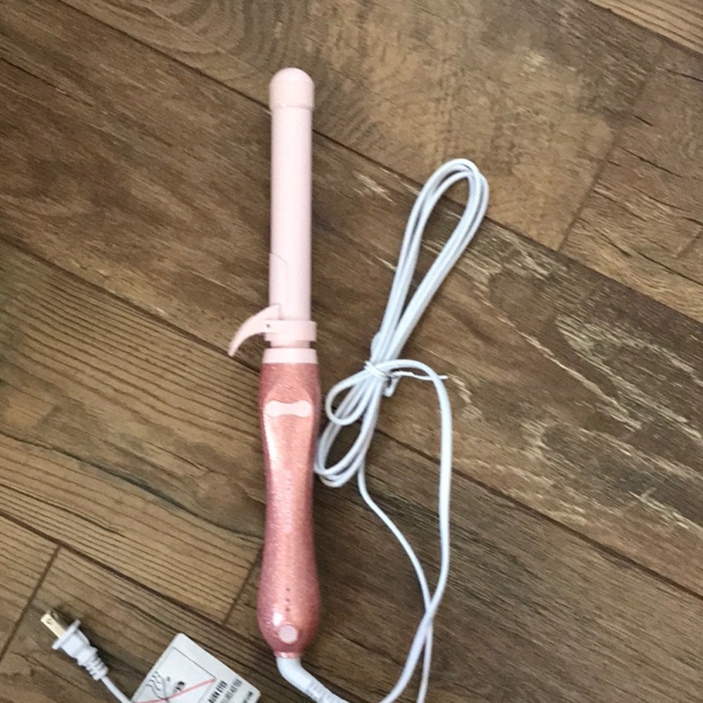 BEACHWAVER CURLING IRON AND HAIR CARE